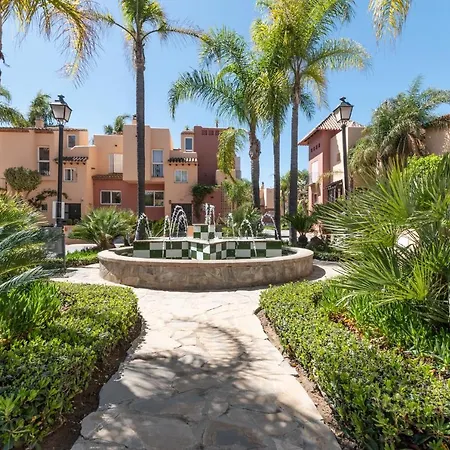 בית נופש 3-bedroom Townhouse With Views Of La Concha In Nueva Andalucia, מארבלה