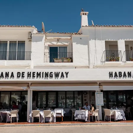 3-bedroom Townhouse With Views Of La Concha In Nueva Andalucia, בית נופש *