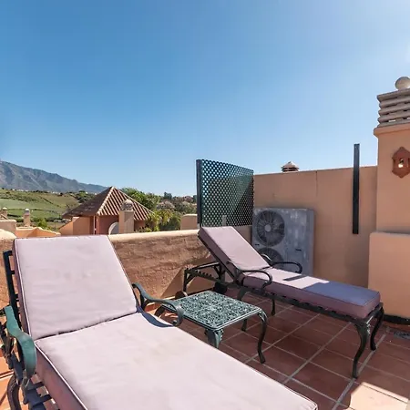 בית נופש 3-bedroom Townhouse With Views Of La Concha In Nueva Andalucia,