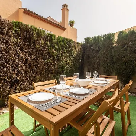 3-bedroom Townhouse With Views Of La Concha In Nueva Andalucia, בית נופש מארבלה