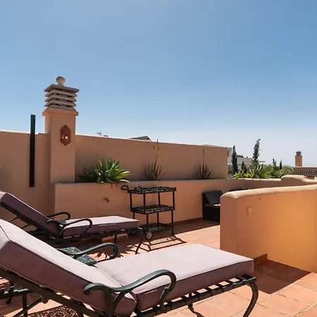 3-bedroom Townhouse With Views Of La Concha In Nueva Andalucia, *