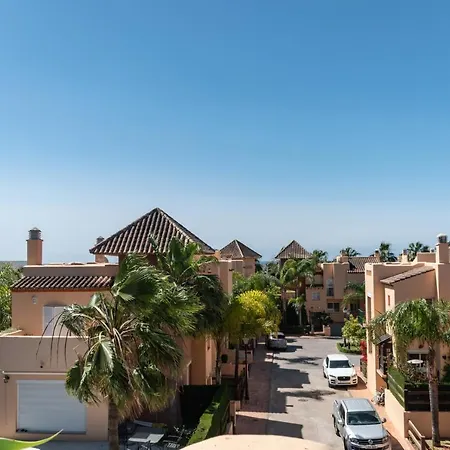 3-bedroom Townhouse With Views Of La Concha In Nueva Andalucia, *