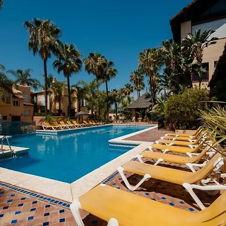 3-bedroom Townhouse With Views Of La Concha In Nueva Andalucia, מארבלה