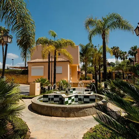 בית נופש 3-bedroom Townhouse With Views Of La Concha In Nueva Andalucia, מארבלה