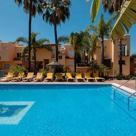 3-bedroom Townhouse With Views Of La Concha In Nueva Andalucia, *